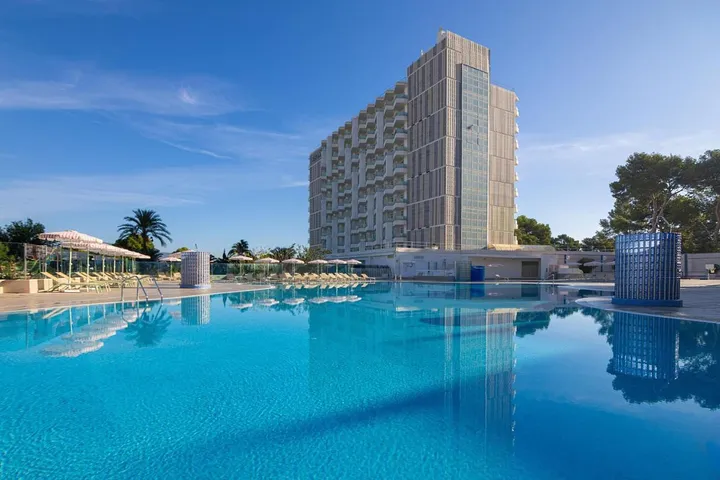 Hotel für 4 Personen, mit Pool und Kinderpool sowie Terrasse - 1