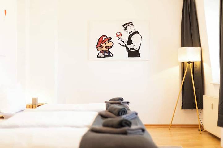 Appartement entier, Stylish apartment in a historic building with a balcony—right in the heart of Halle’s Old Town in Halle, Saale-Unstrut