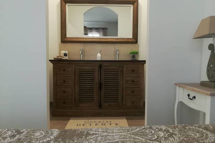 Location de vacances pour 2 personnes, avec terrasse à Châteauneuf-de-Gadagne - 3