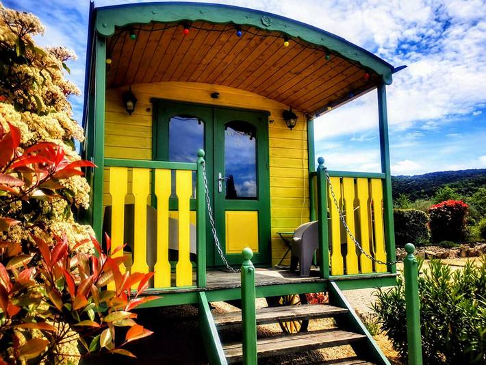Gîte pour 4 personnes, avec jardin ainsi que piscine et terrasse à Grospierres - 4
