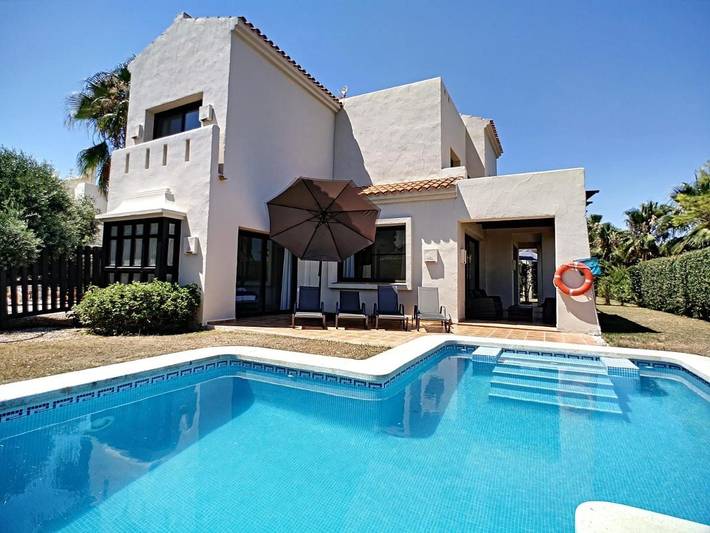 Casa de vacaciones para 8 personas, con Balcón y Terraza además de Jardín y Piscina en Roda Golf