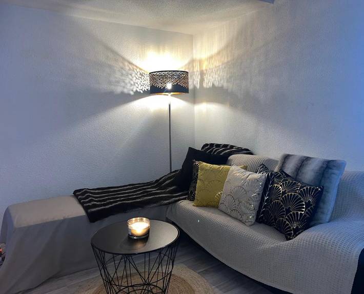 Gîte pour 2 personnes, avec vue dans Chippis