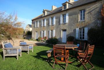 Gîte pour 15 personnes, avec jardin et vue dans Ponts sur Seulles