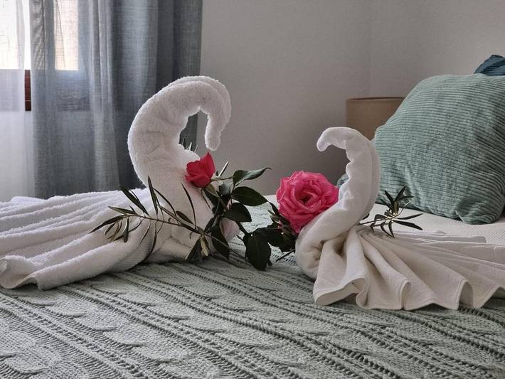 Casa rural para 8 personas, con vistas además de jardín y piscina en Arriate - 2