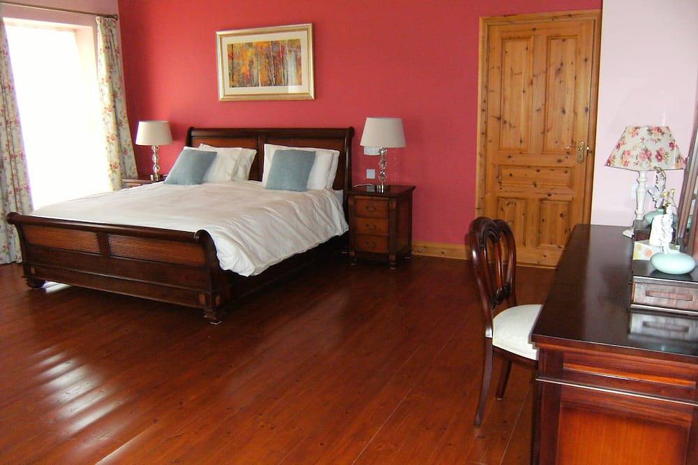Large Luxury House in Excellent Location. Ideal for families in Killarney, Killarney National Park