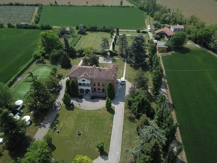 Villa für 11 Personen, mit Ausblick und Garten - 1