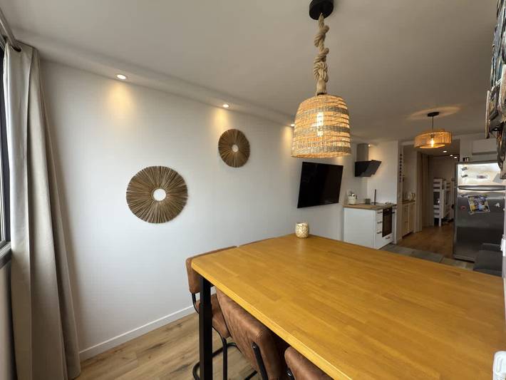 Gîte pour 6 personnes, avec balcon/terrasse, adapté aux familles dans Plage du Môle - 4