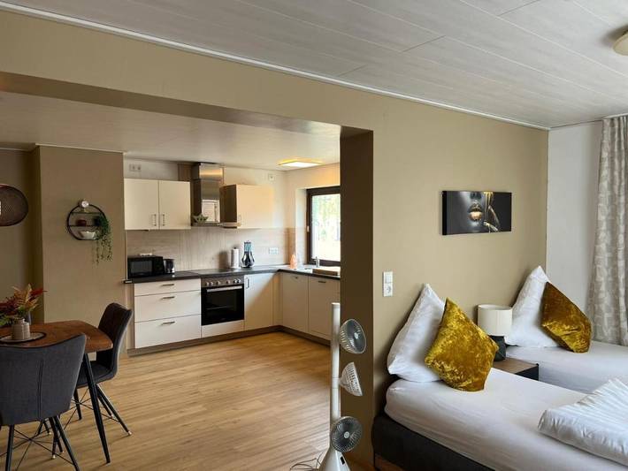 Ferienwohnung für 5 Personen, mit Balkon und Terrasse sowie Garten und Ausblick in Colmberg - 3