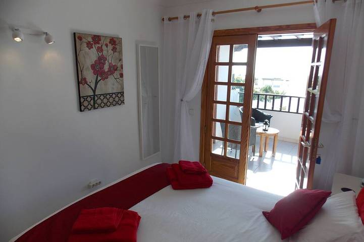 Superbe Villa Margarita.  Excellent emplacement à Puerto Del Carmen avec vue sur la mer in Puerto del Carmen, Tías