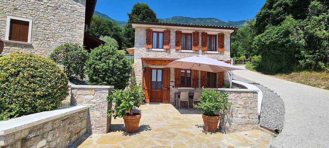 Location de vacances pour 4 personnes, avec jardin et vue à Follina - 2