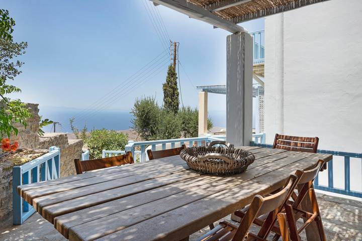 Location de vacances pour 5 personnes, avec balcon dans Kea