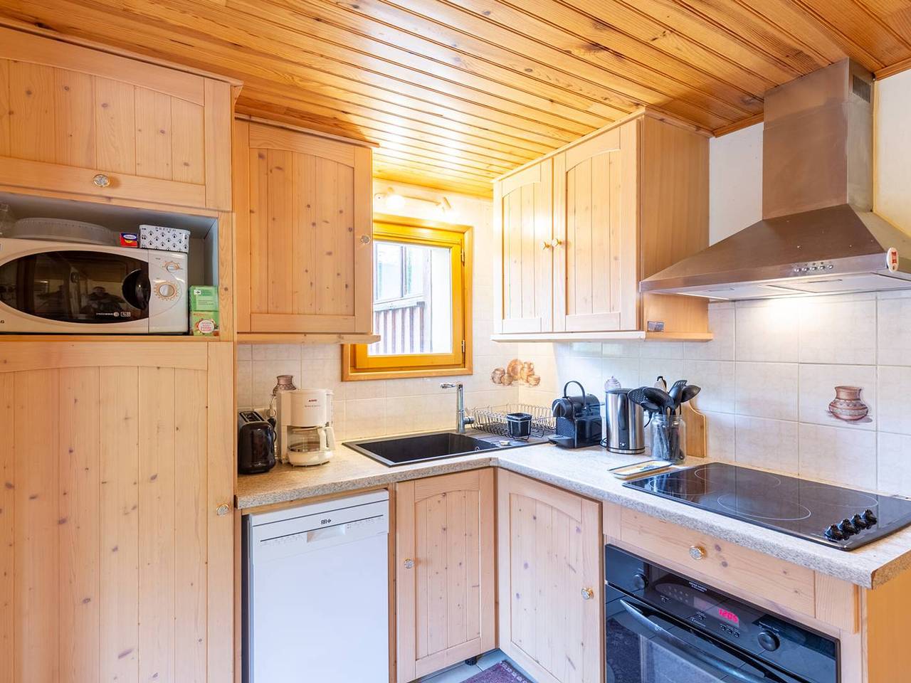 Chalet duplex à Peyragudes: 6 pers, 3 ch, Bbq, accès sentiers, Skyvall et services en option in Peyragudes, Pyrénées