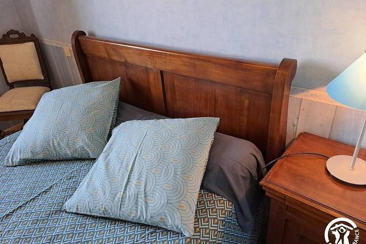 Location de vacances pour 6 personnes, avec jardin et piscine, animaux acceptés à Lacrouzette - 4