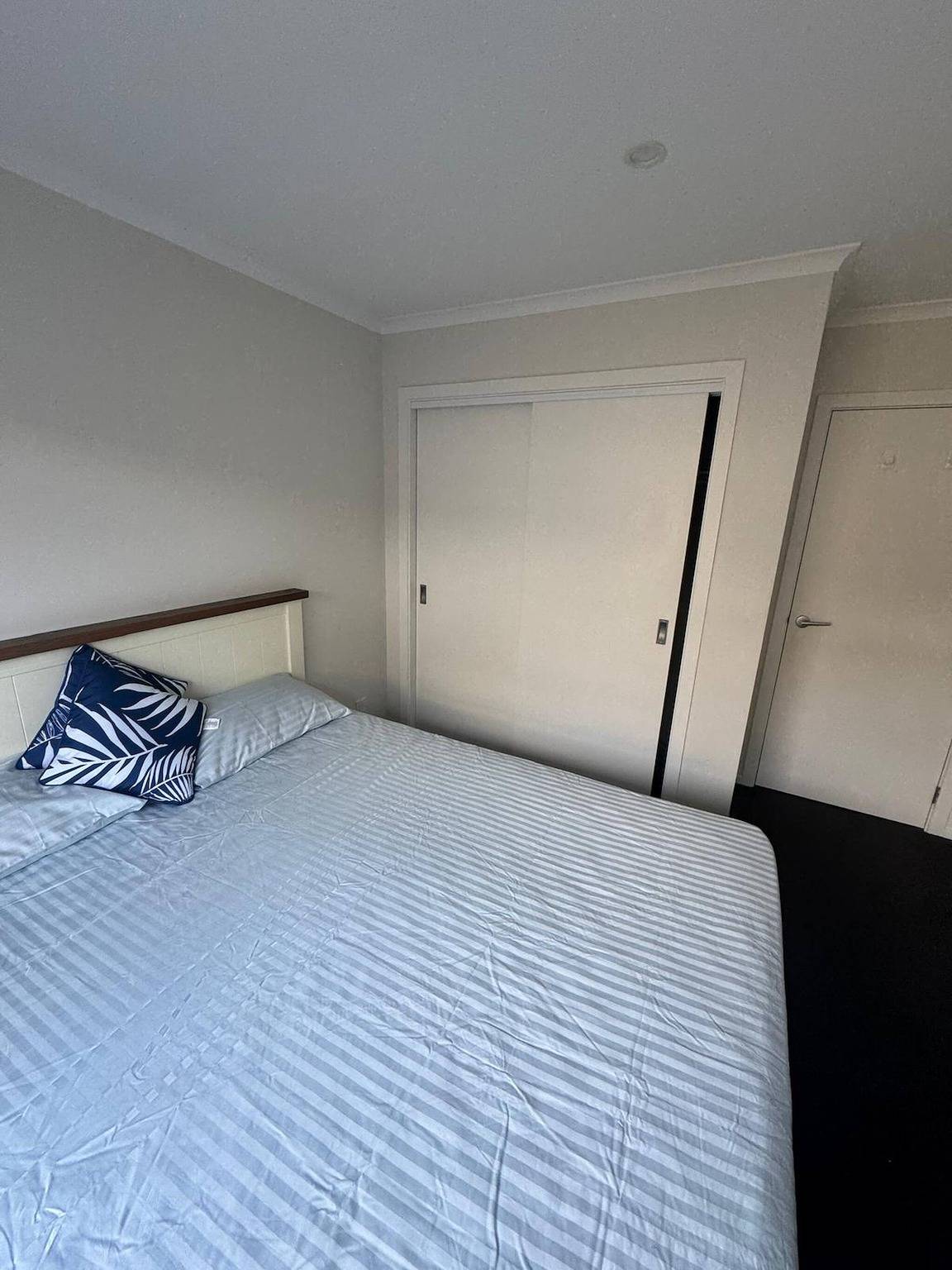 Geräumiges Schlafzimmer mit eigenem Bad — Aotea in Wellington