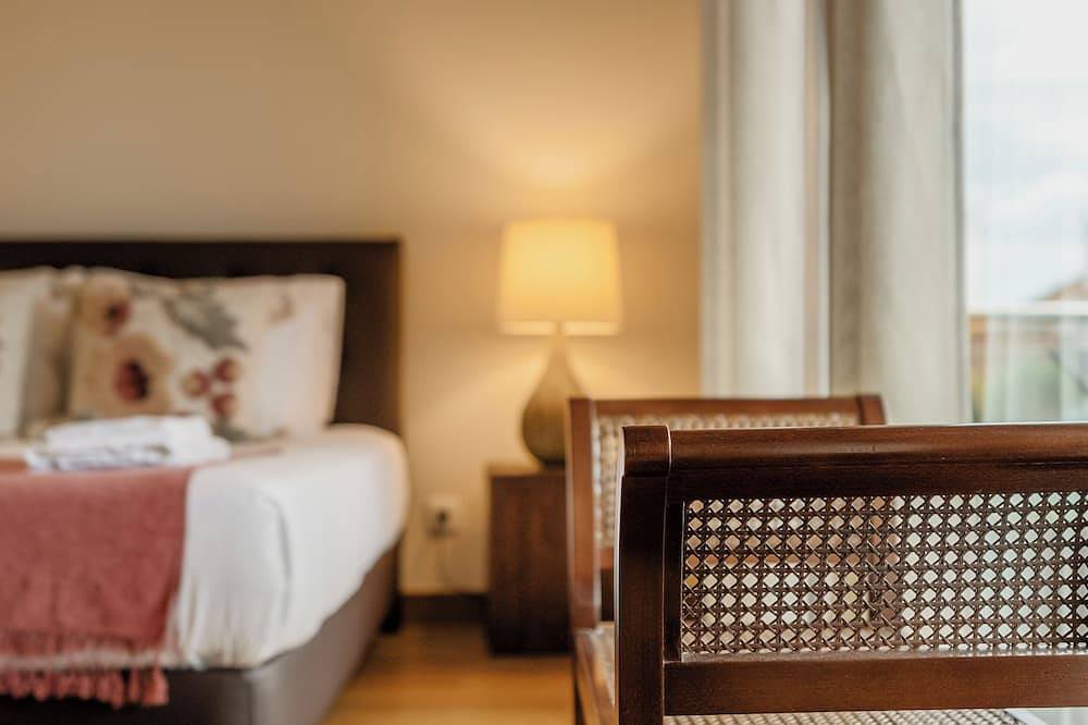 Ganze Wohnung, Tolles Apt. 8 Min. zum Strand historischem Zentrum, 5 pax , Balkone, Garage. in Cascais e Estoril, Costa de Lisboa