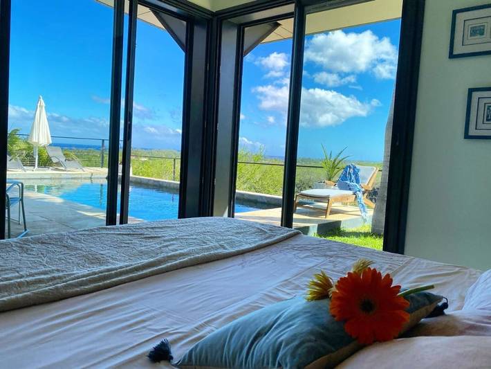 Location de vacances pour 9 personnes, avec piscine ainsi que jardin et vue, adapté aux familles à La Saline les Bains - 4