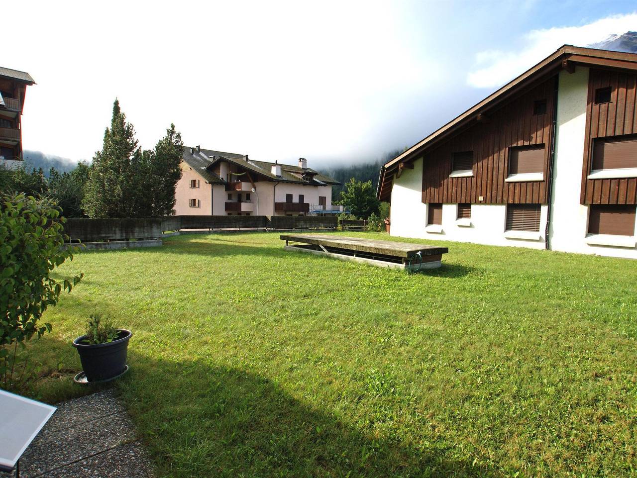 Ganze Ferienwohnung, Cadras 10 - 3 Zimmerwohnung - 4 Betten in Tinzen, Surses