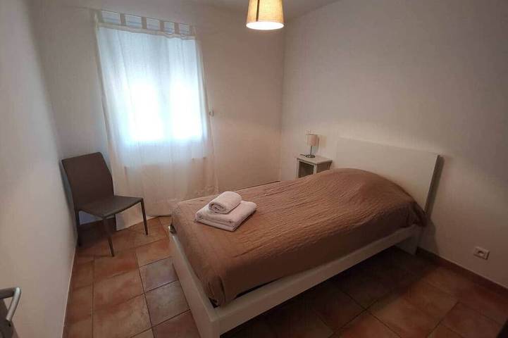 Gîte pour 4 personnes, avec piscine à Cornillon - 4