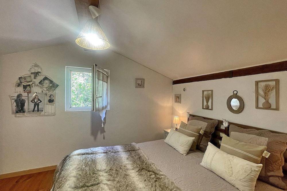 Stunning home in Carcès in Carcès, Brignoles region