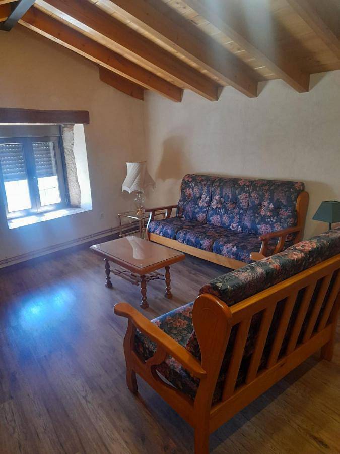 Casa de vacaciones para 6 personas, con vistas y jardín, Se admiten mascotas en Alto Tormes - 4