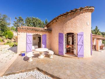 Villa pour 6 Personnes dans Roquebrune-sur-Argens, Région de Draguignan, Photo 1