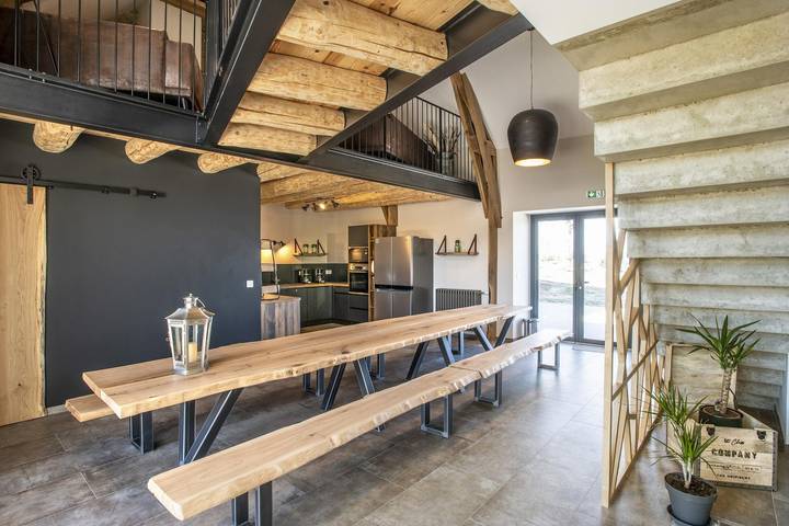 Gîte pour 20 personnes, avec jardin dans Prinsuéjols - 2