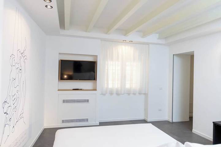 Appartement entier, Studio Double Standard avec Fenêtre in Bagheria, Province de Palerme