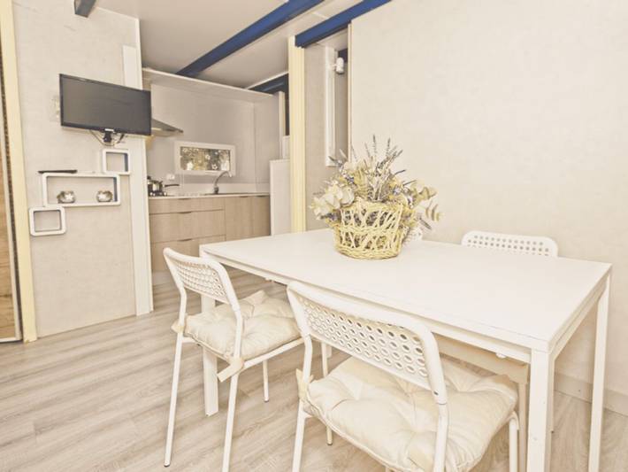 Bungalow con aire, mascotas Ok - 2 pers. in Platja del Marjal (Terres de l'Ebre), Alcanar