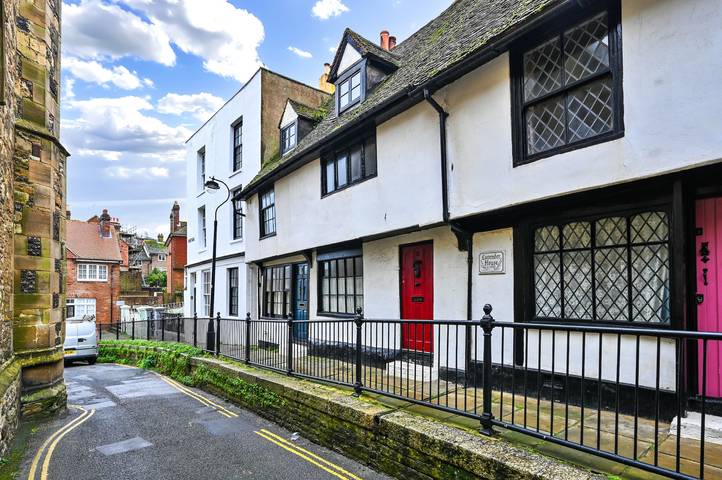 Villa for 4 people, with Garden in Hastings