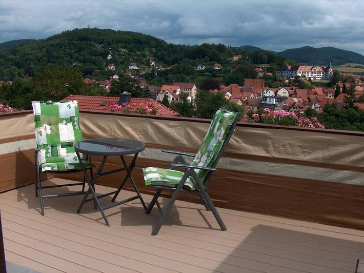 Ferienwohnung für 4 Personen, mit Balkon und Terrasse sowie Garten und Ausblick in Schmalkalden