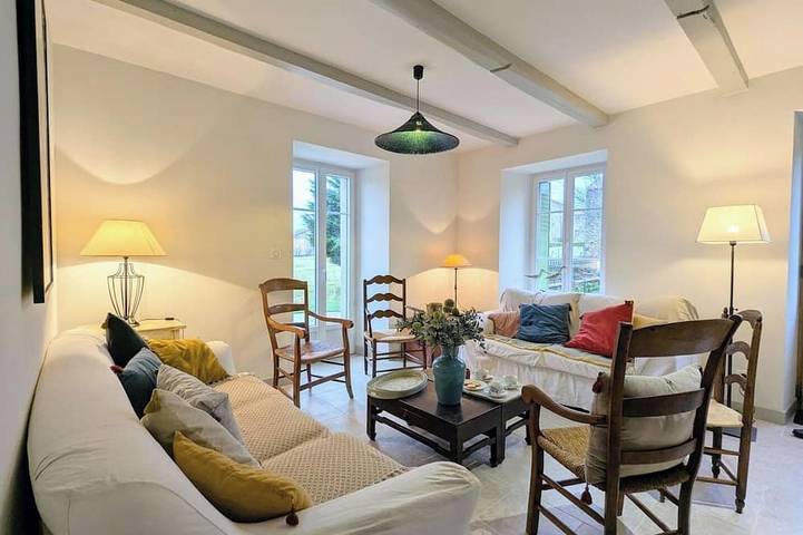 Location de vacances pour 13 personnes à Siaugues-Sainte-Marie