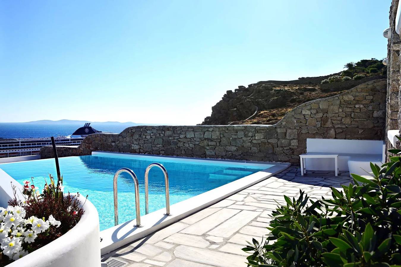 The Pool Rose Villa in Tourlos (Mykonos), Mykonos