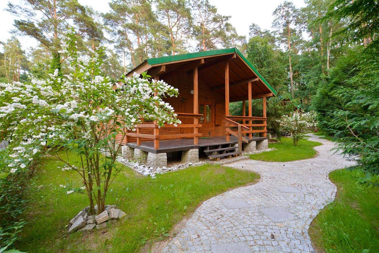 Ośrodek Wypoczynkowy "Puszczyk" Wolnostojące Domki z Bali in Sieraków, Wielkopolska