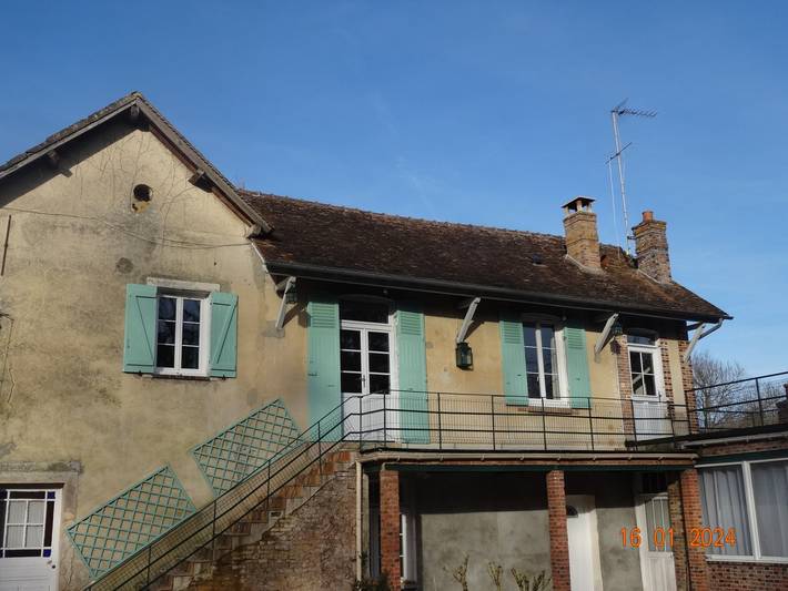 Gîte pour 5 personnes, avec terrasse et jardin, animaux acceptés