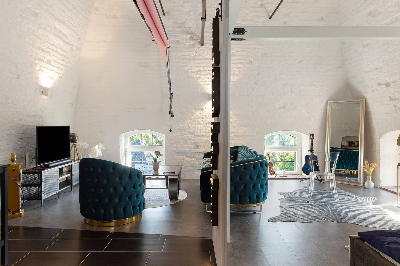 Ganze Wohnung, Business Loft mit Parkplatz - Nähe Industrie, Magdeburg in Haldensleben, Börde