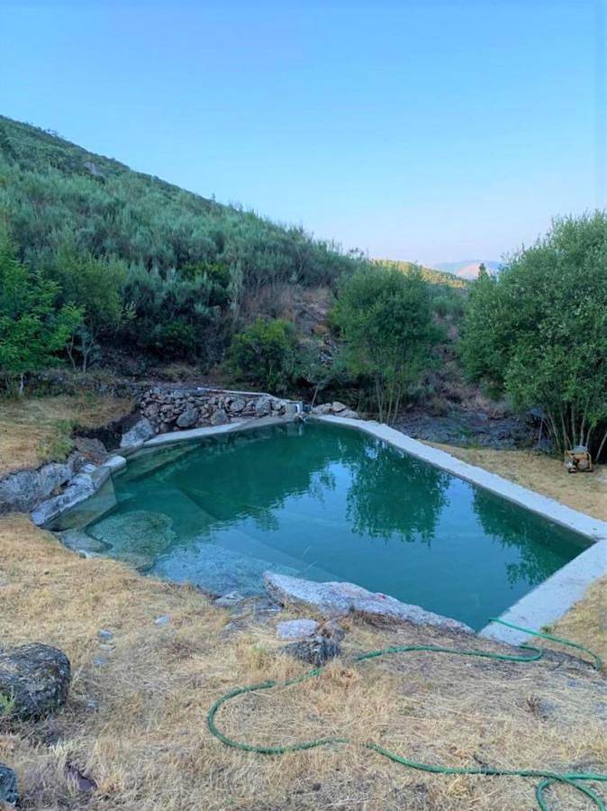 Casa de férias para 11 pessoas, com piscina e jardim e ainda vista na Serra da Estrela