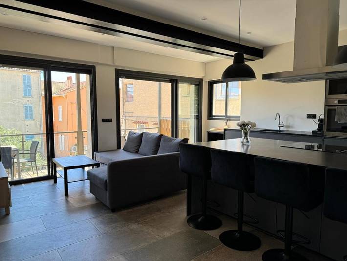 Apartamento de vacaciones para 6 personas, con balcón y vistas - 1