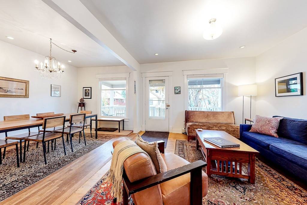 Dog-friendly remodeled home with 2 living rooms & fireplace - 4 blocks to town in Steamboat Springs, Medicine Bow-Routt Nationalwald