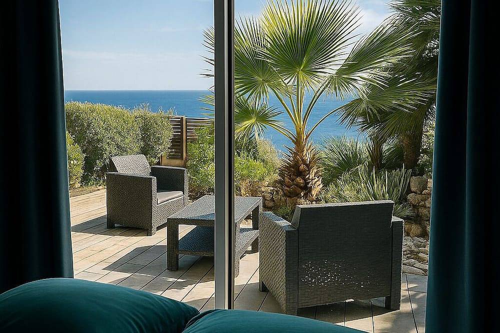 Ganze Wohnung, Luxury apartment Ac sea view 5min to Monaco ! Overflowing swimming pool in Cap-d'Ail, Nizza und Umgebung