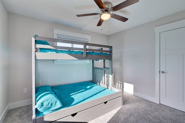 Vacation rental for 8 people, with terrace and hot tub in Kitty Hawk