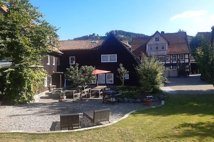 Ferienhaus für 26 Personen, mit Terrasse und Garten in Langelsheim