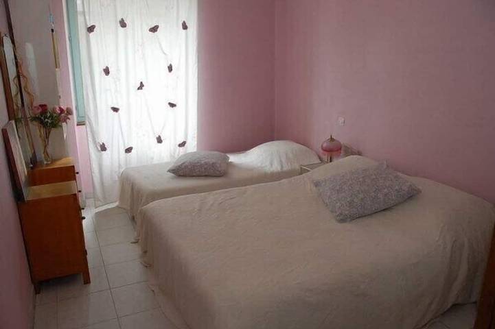 Gîte pour 4 personnes, avec piscine et jardin à Beaumont-de-Lomagne - 2