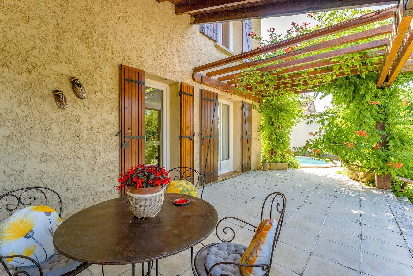 Lou Brès en Provence cerca de Aviñón con piscina, jardines privados, Wi-Fi y aire acondicionado in Vedène, Vaucluse