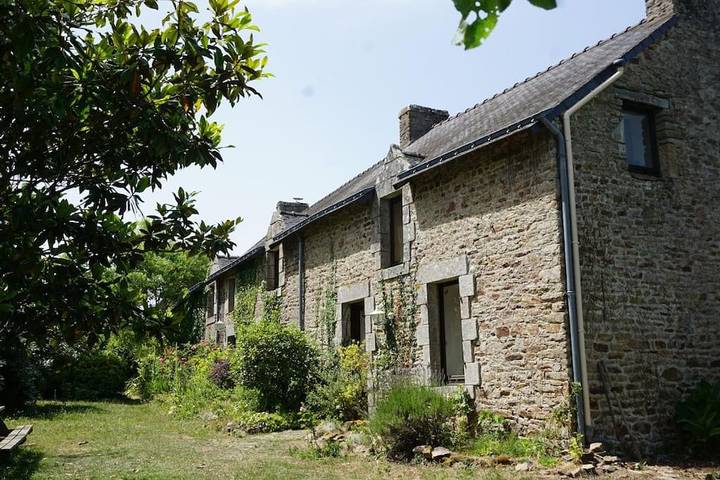 Location de vacances pour 15 personnes, avec jardin à Pluvigner - 2
