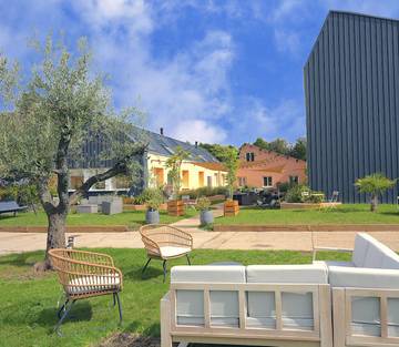 Gîte pour 39 personnes, avec sauna et jardin à Autheuil-Authouillet