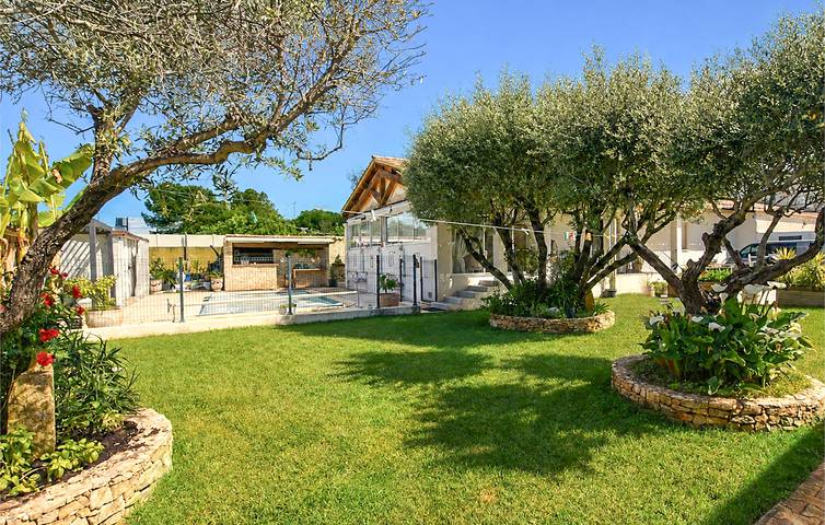 Maison de vacances pour 8 personnes, avec Terrasse et Jardin à Marguerittes