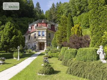 Ferienhaus für 9 Personen, mit Garten in Bad Urach