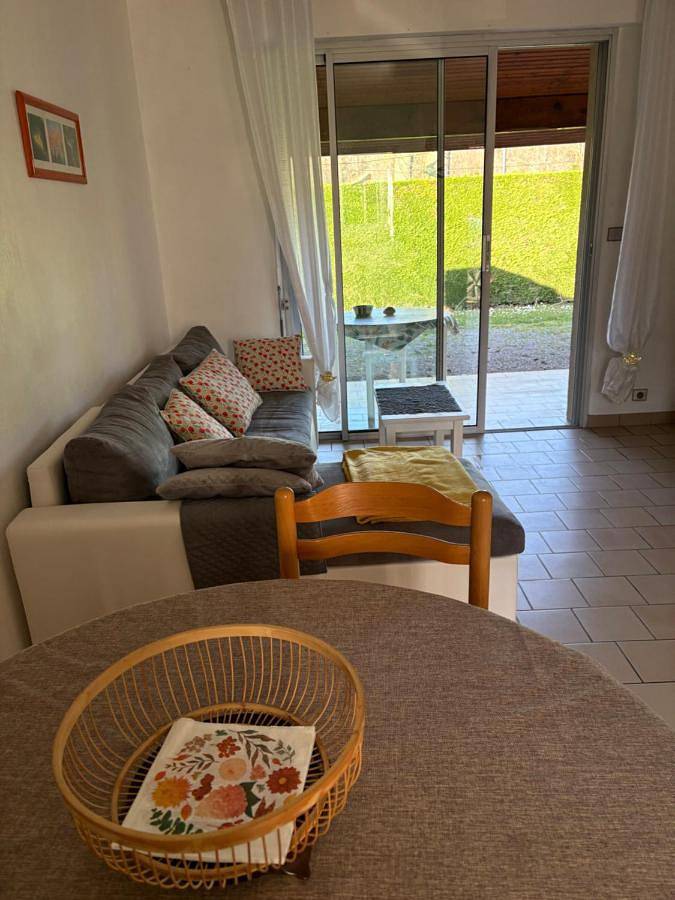 Holiday home for 2 people, with pool and terrace as well as garden, with pets - 1