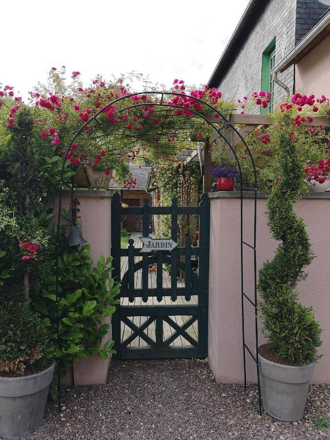 Gîte pour 2 personnes, avec terrasse et vue, animaux acceptés à Cormeilles - 3