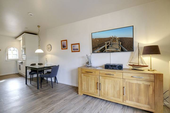 Ganze Wohnung, Ferienwohnung unter Reet für bis zu zwei Personen, in Westerland. in Westerland, Sylt (Gemeinde)